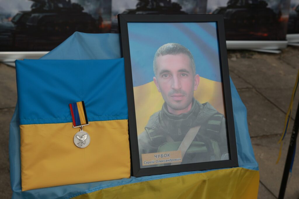 На Рівненщині попрощалися із двома полеглими захисниками