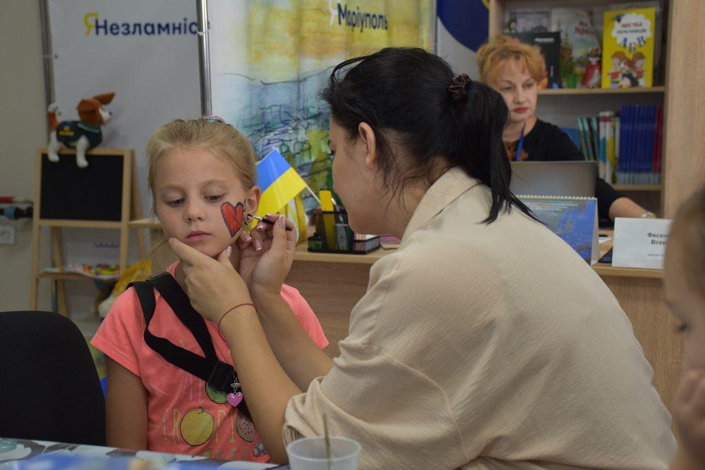 Malenki-mariupoltsi-staly-pershoklasnykamy-u-Rivnomu