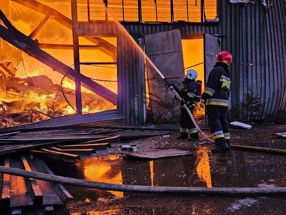 Російські терористи нанесли удар по Львову, є постраждалі
