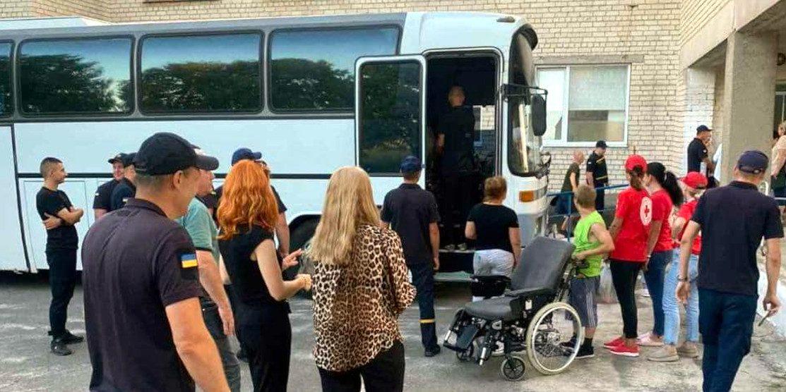 Приїхали переселенці.