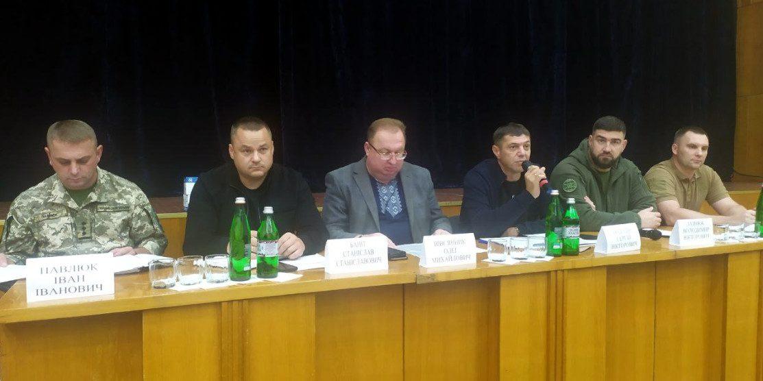 На зустрічі з медиками Рівненської області.