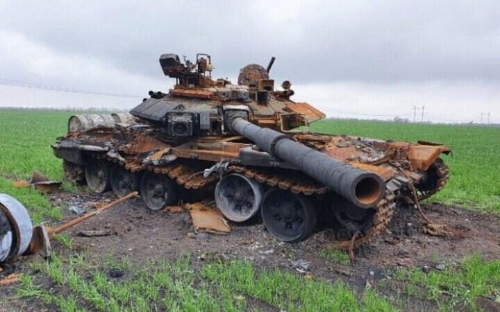 400 окупантів, 39 артилерійські системи та 5 танків: втрати росіян за добу