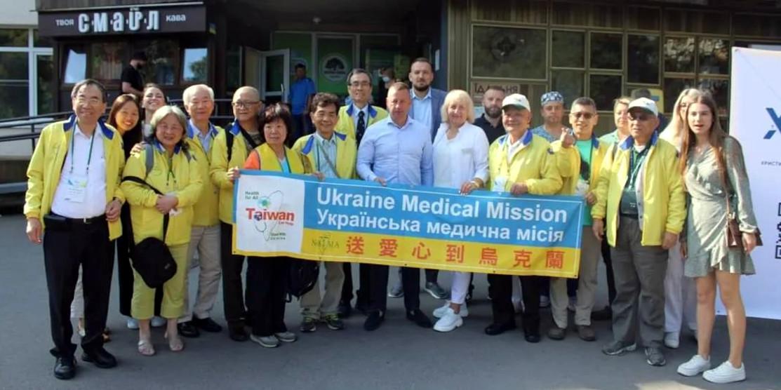 У Рівненській лікарні хірургічні навчання проводять закордонні медики (відео)