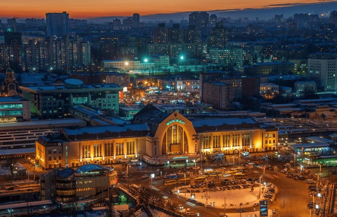 Уночі у столиці перевіряли інформацію щодо замінування всіх вокзалів Києва