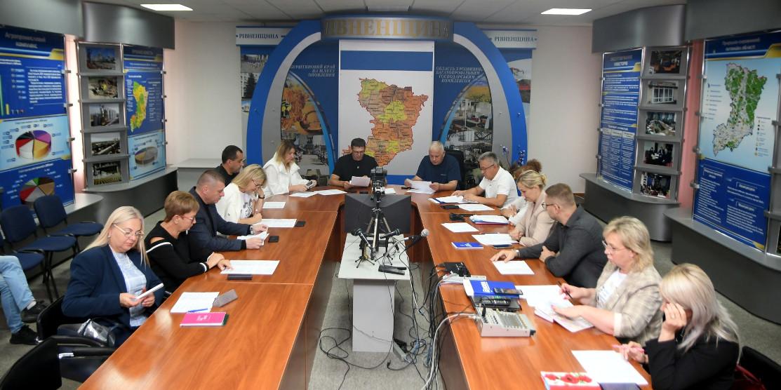 Обласні премії та відзнаки отримають кращі освітяни Рівненщини