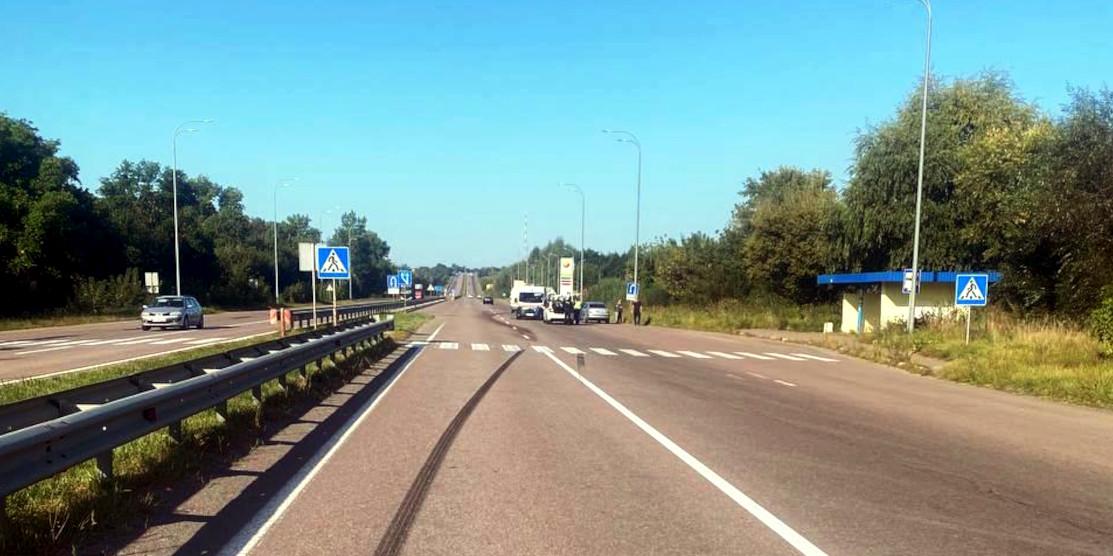 ДТП на трасі «Київ-Чоп»: від отриманих травм 37-річна пішохідка померла у лікарні
