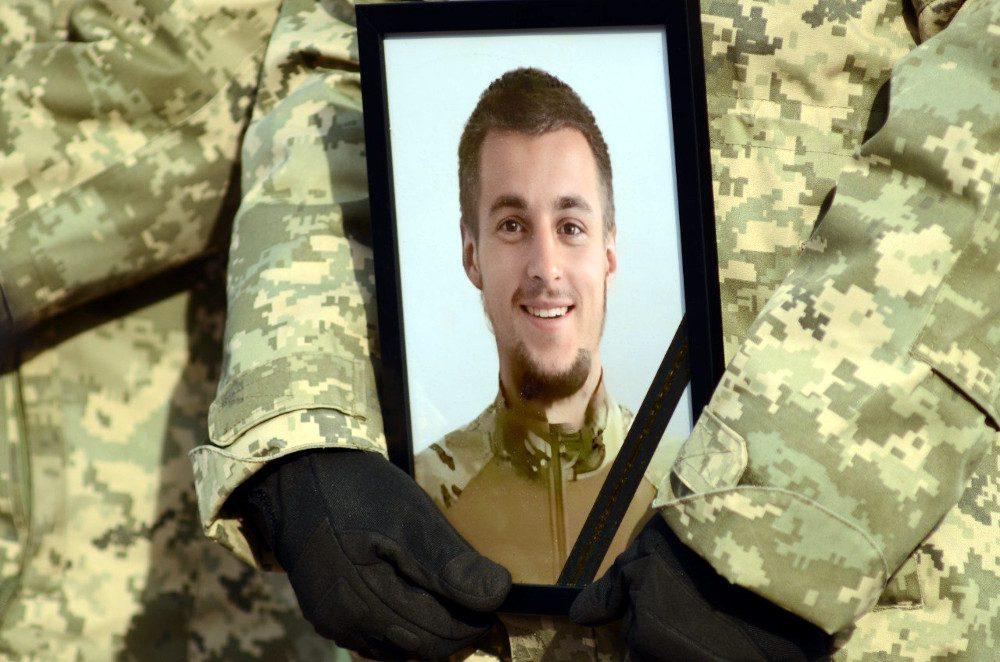Дмитро Одинець