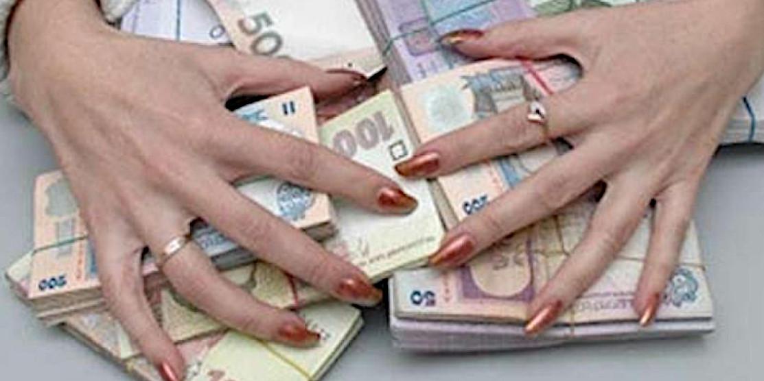 Пенсії та виплати присвоїла ексочільниця поштового відділення на Рівненщині