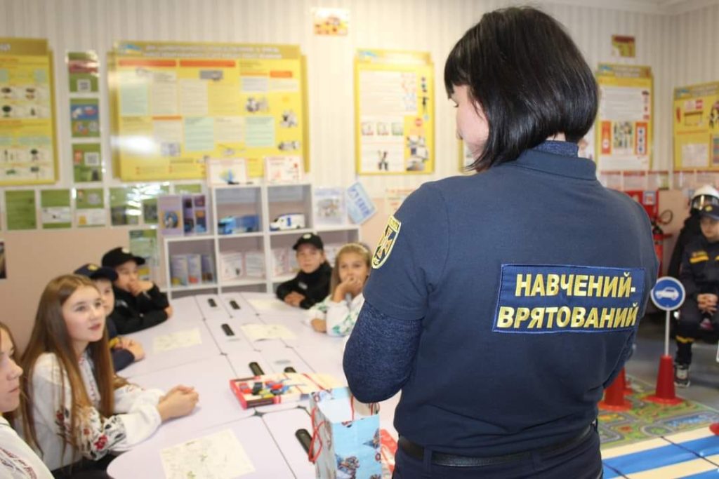 На першому уроці в новому класі безпеки.