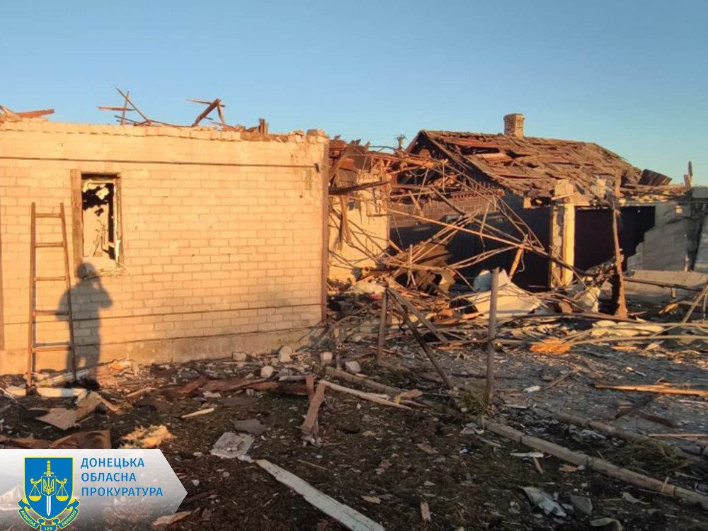 Руйнування після обстрілу.