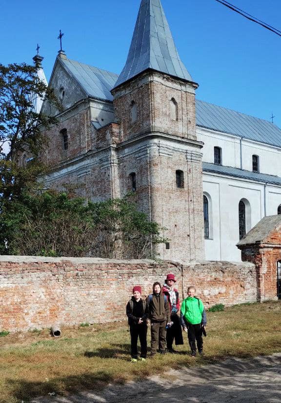 Пластуни мандрують