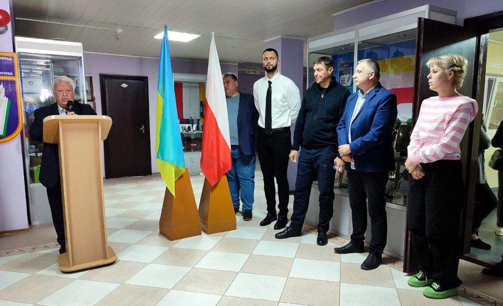 На відкритті центру.