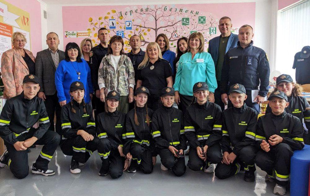Групова світлина.