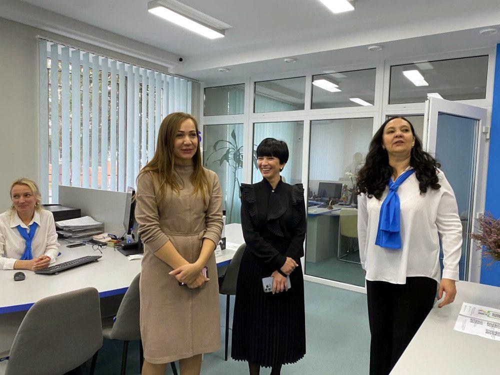 У Костопільському ЦНАПі.