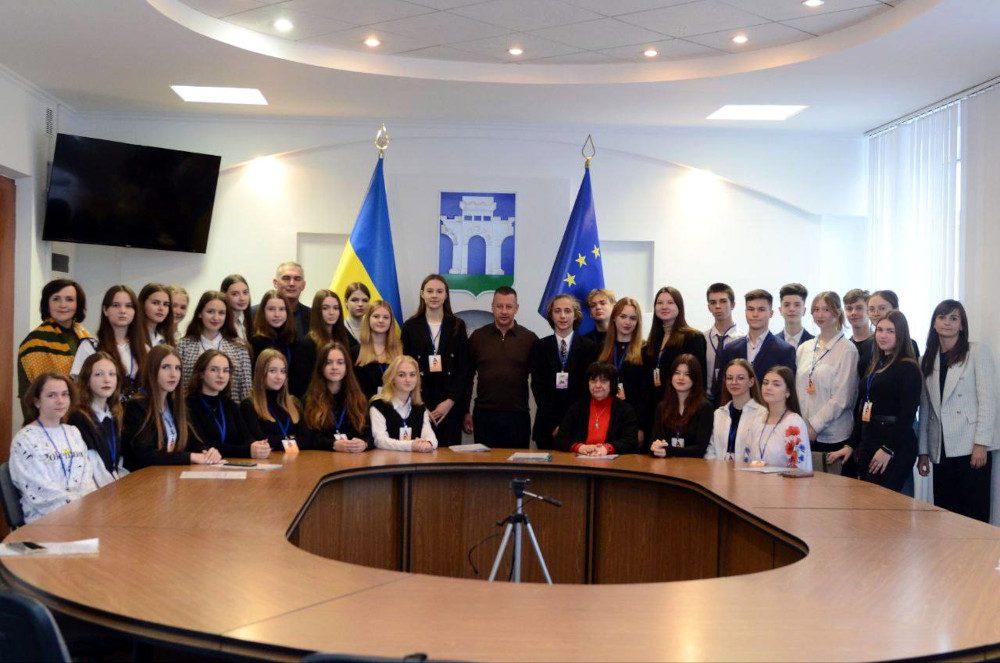 Зустріч з молоддю.