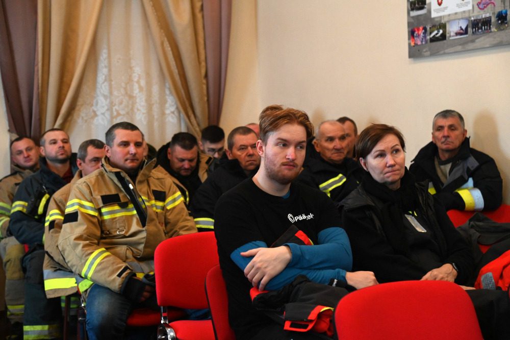 Під час візиту естонської делегації рятувальників.