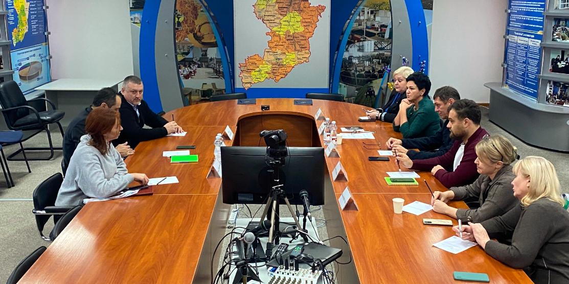 Зустріч із представниками благодійного фонду.
