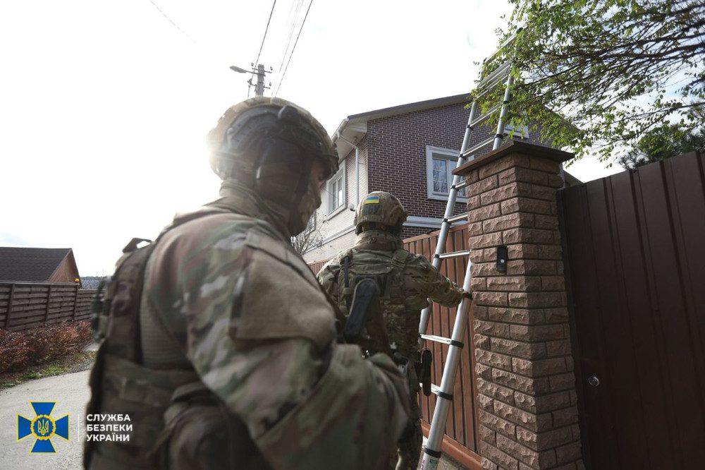 СБУ прийшло до нардепа Дубінського.