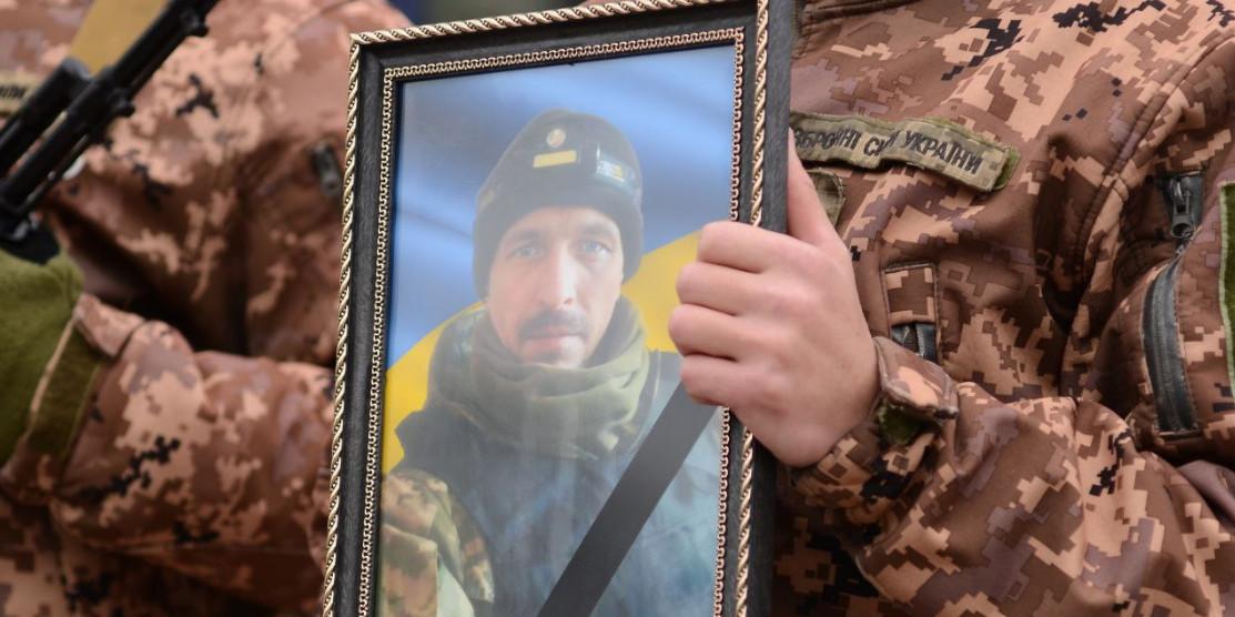 У Рівному провели в останню земну дорогу Захисника Володимира Шевченка Портрет Володимира Шевченка.