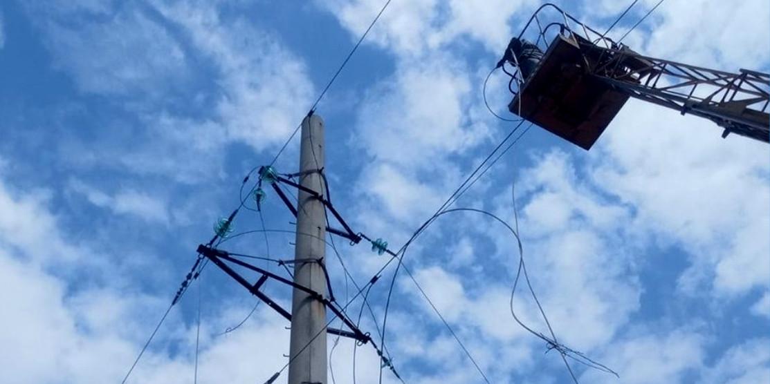 Частково знеструмлена Рівненська область через ворожі обстріли
