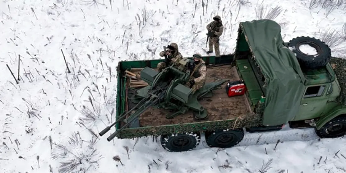 Нацгвардійці на чергуванні.