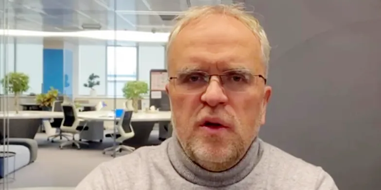 Олександр Комаров