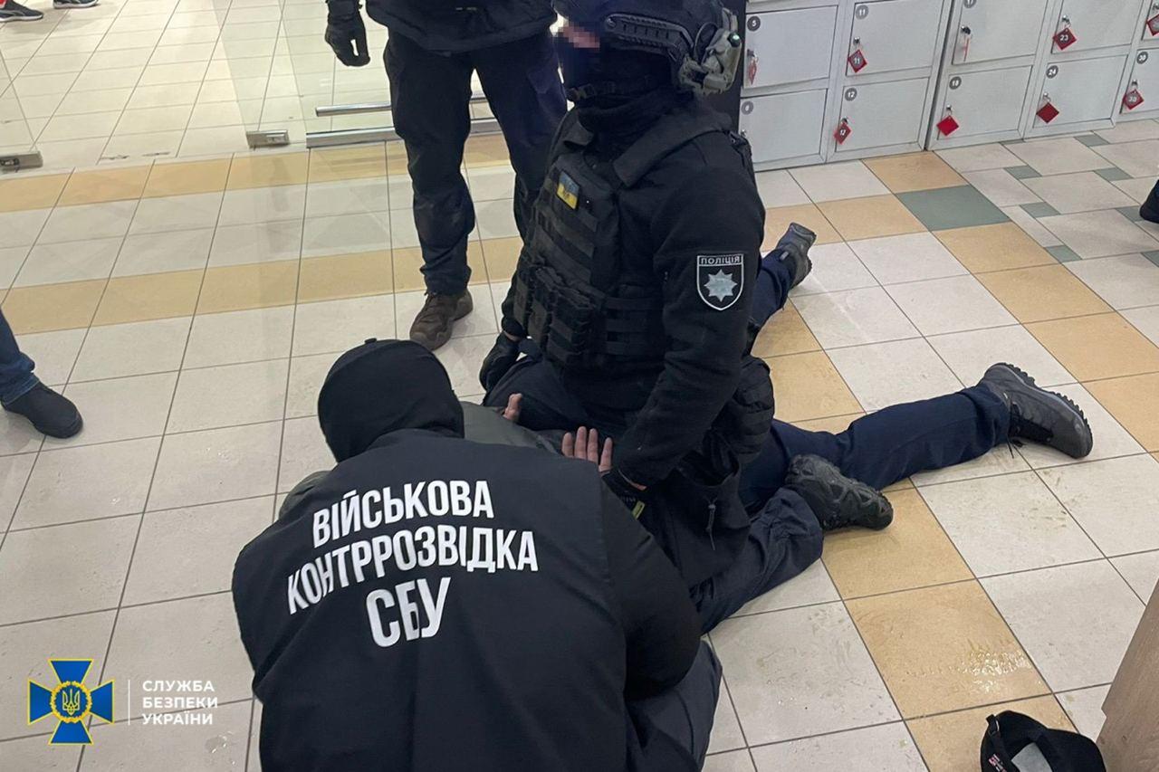У Харкові шахрай виманював