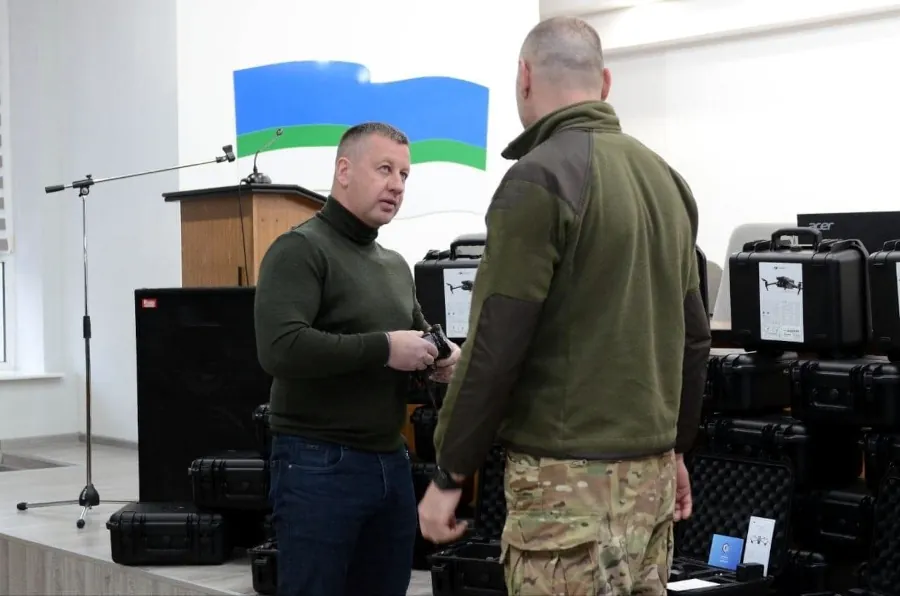 Отримання дронів.