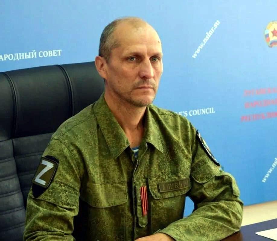 Олег Попов.