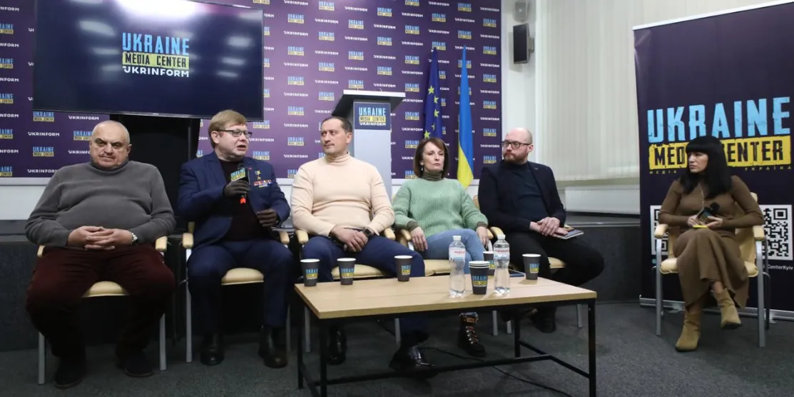 Презентація четвертої частини освітнього відеопроєкту для української молоді «Діалоги про війну»
