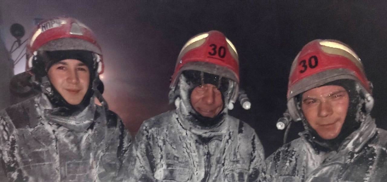рятувальники в негоду