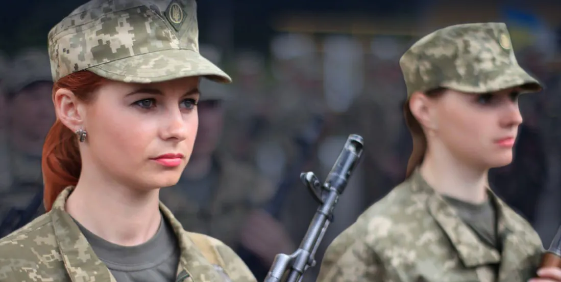 Жінки-військові