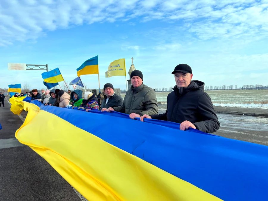 Символічне поєднання державного стяга.