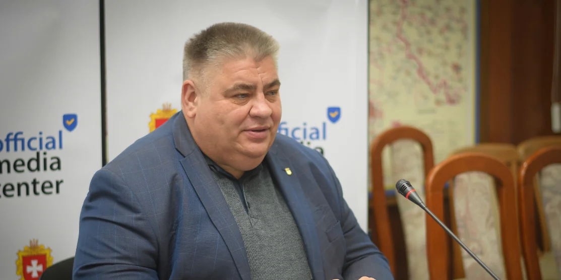 Начальник Управління у справах молоді та спорту ОДА Віталій Ліпський.
