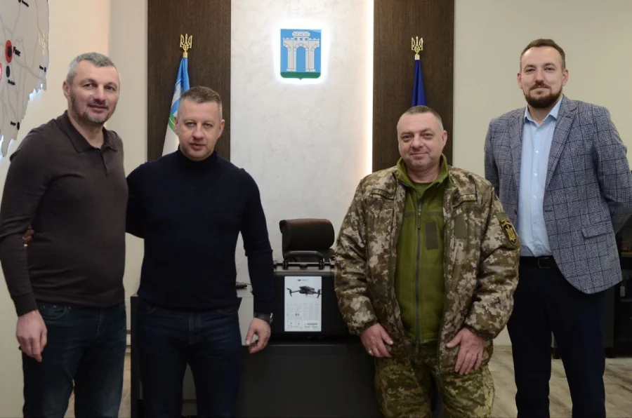 Передача дронів.