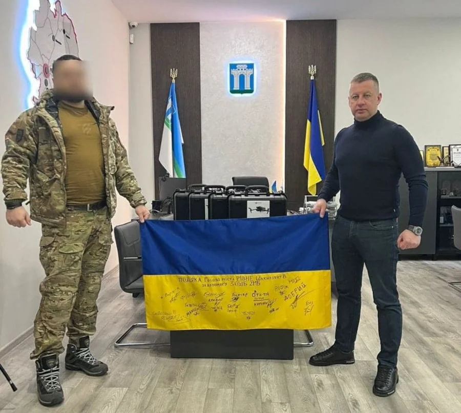 Передача дронів.
