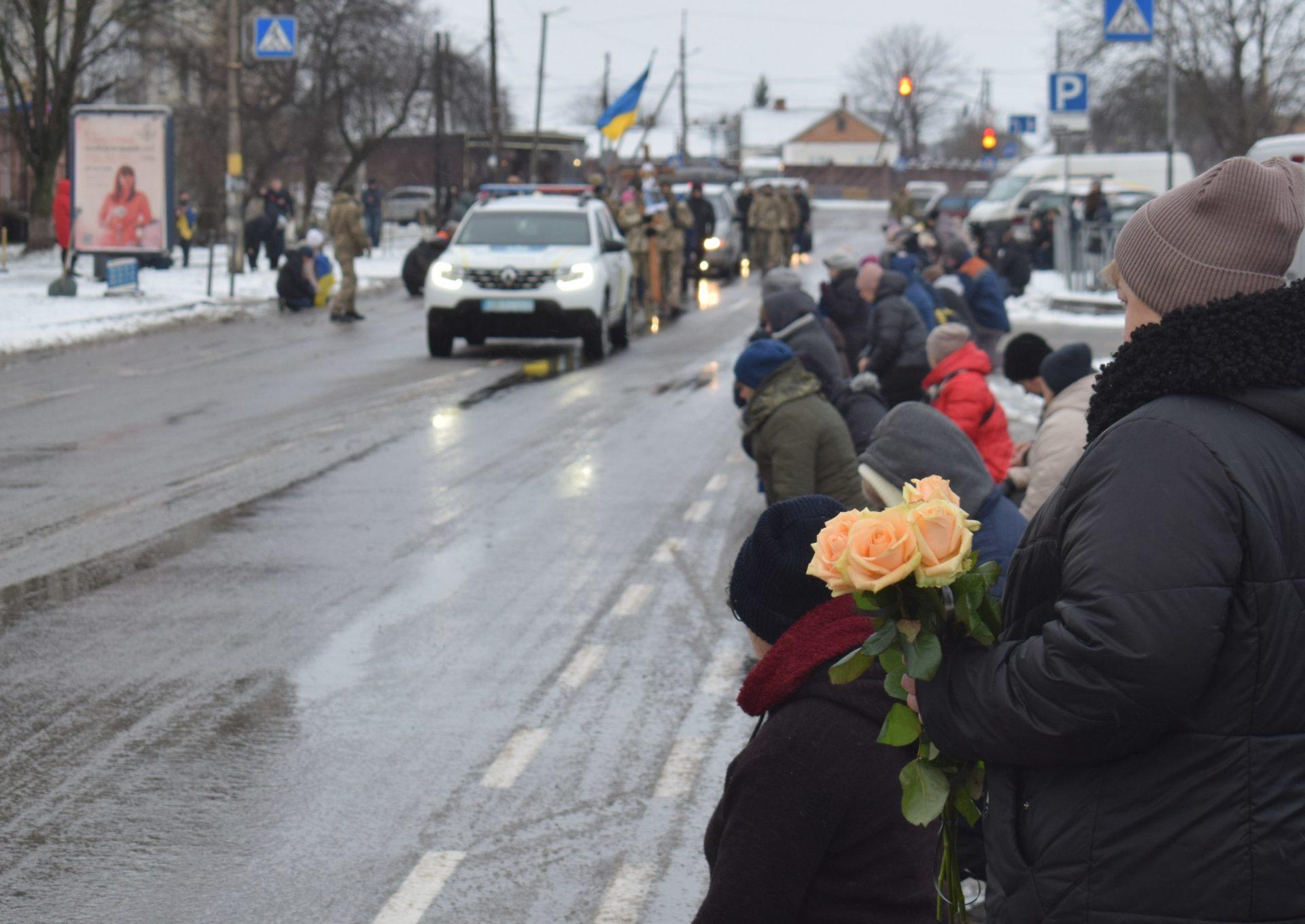 Віддали останню шану героєві у громаді на Рівненщині