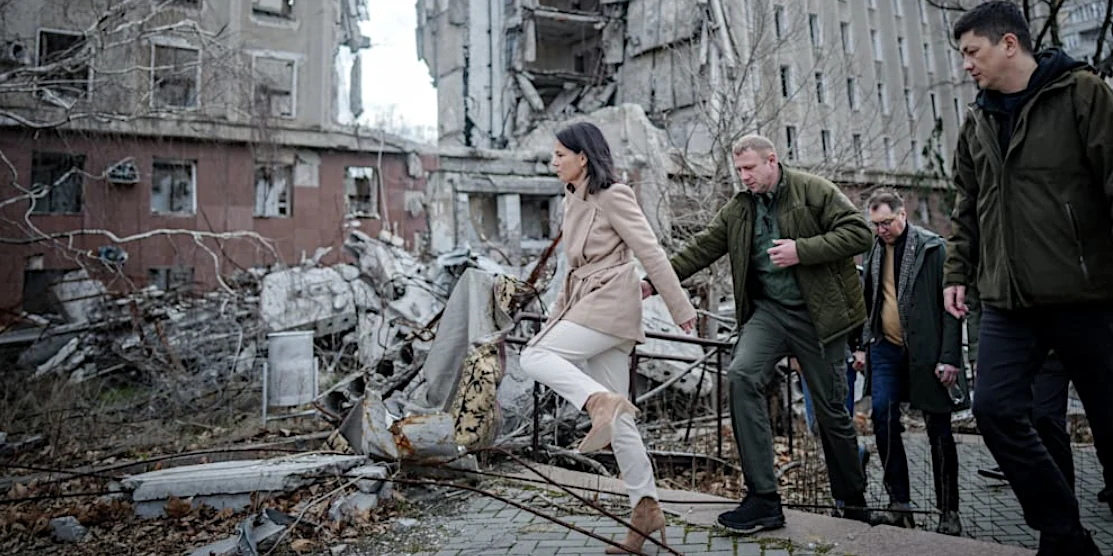 Прогулянка крізь завали: міністр закордонних справ Бербок у Миколаєві.