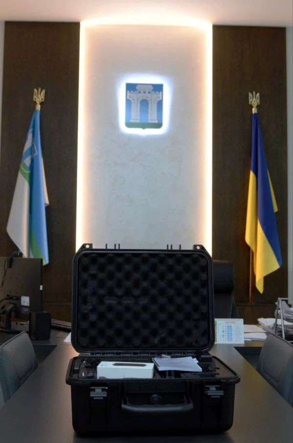 Дрон.