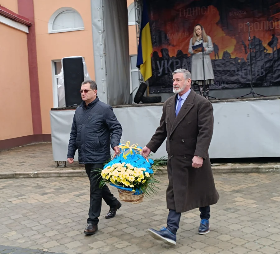 Вшанування пам'яті Героїв Небесної Сотні.