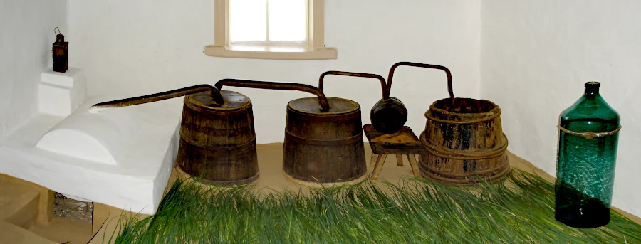 Самогонний апарат.