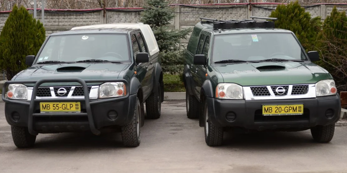 Два авто для ЗСУ.