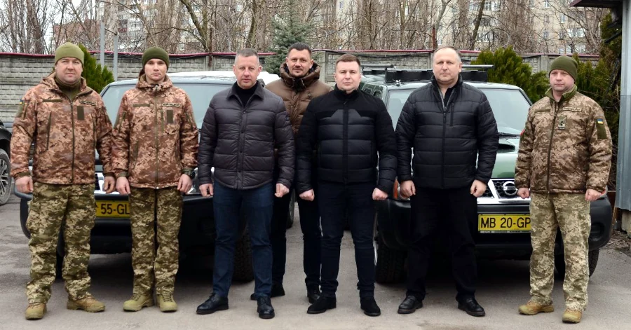 Передача автівок.