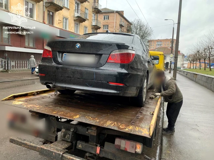 Евакуація автомобіля.