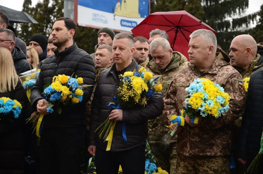 Представники влади, військових і правоохоронних органів.