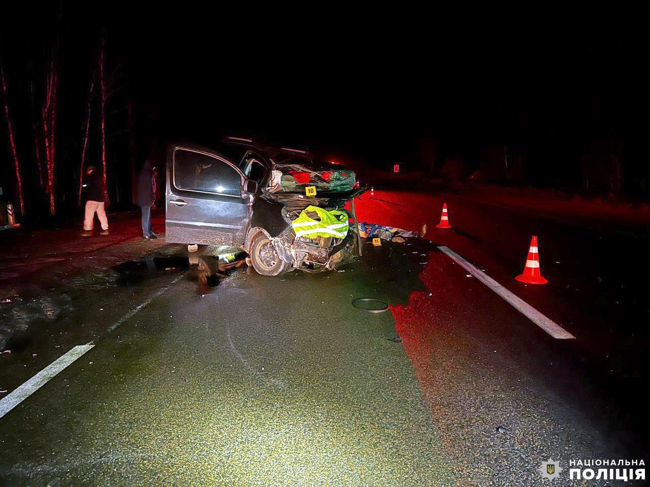 Водій фургона загинув на Рівненщині Водій фургона загинув на Рівненщині