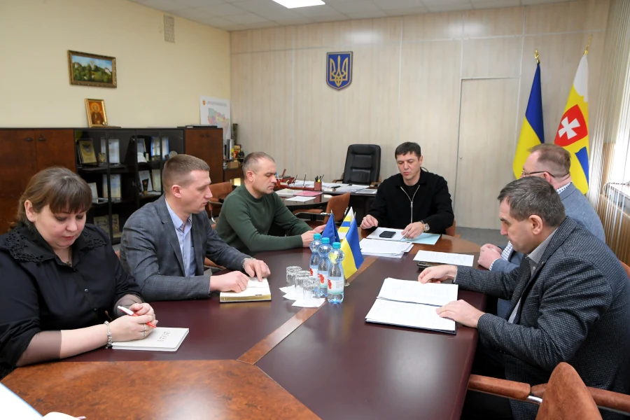 Зустріч з управлінцями й медиками Зарічненської ТГ.