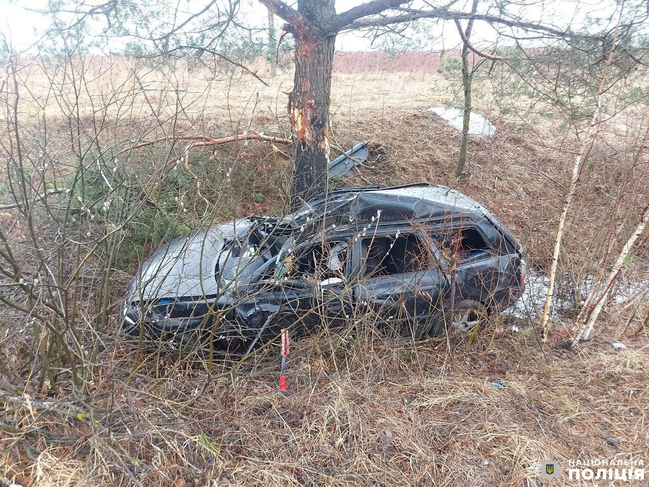 Поліцейські розслідують смертельну ДТП у Вараському районі