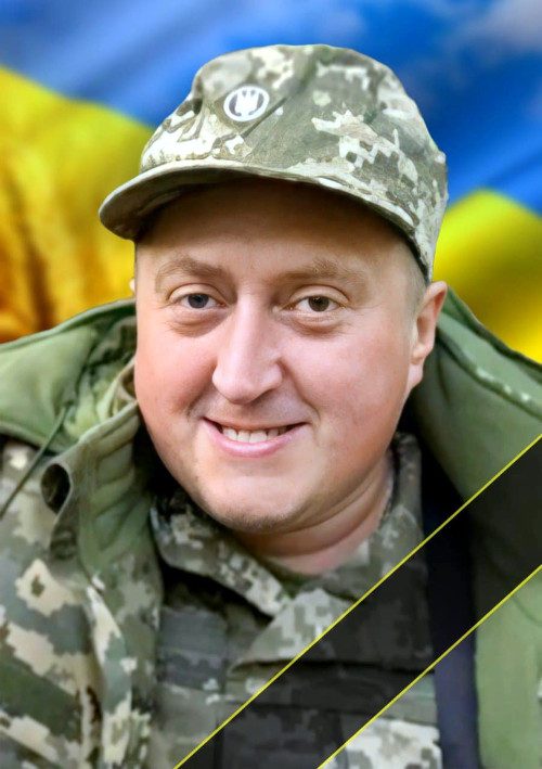 Михайло Безкоровайний.