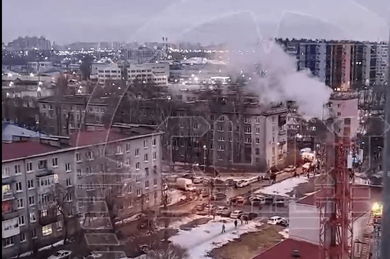 Невідомий БПЛА врізався у житловий будинок у санкт-петербурзі